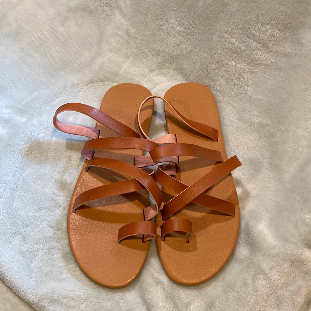 NWOT Sandals